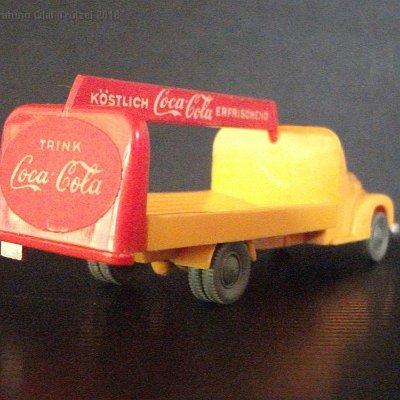 ww1-0560-02-c-ford-3500-getraenkewagen-coca-coola-090-mit-flaschenleisten-dscf8125