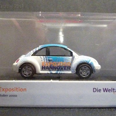 ww2-0035-01-de-new-beetle-expo2000-pcbox-35-04-35-dscf1620