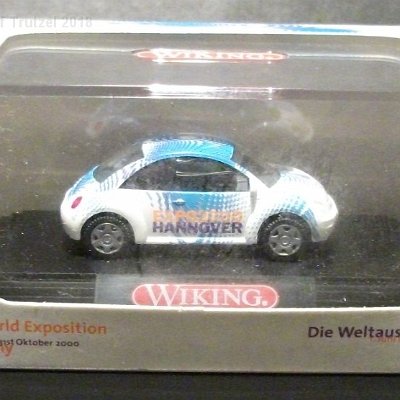 ww2-0035-04-35-vw-beetle-expo-2000-pc-box-010-dscf2385