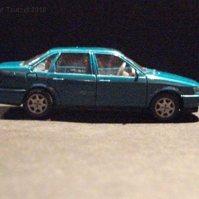 ww2-0041-01-ax-vw-passat-blautuerkis-006-dscf7252