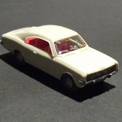 ww2-0084-xx-x-opel-commodore-0045