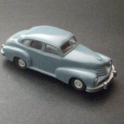 ww2-0110-03-a-opel-kapitaen-51-009-dscf5316