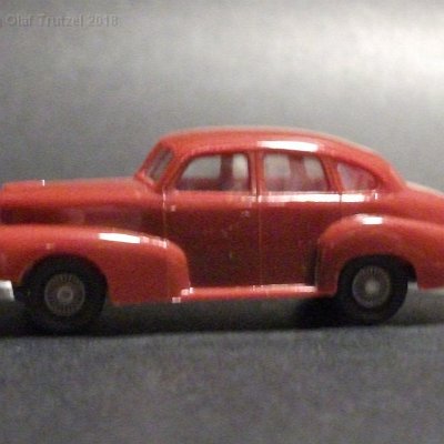 ww2-0110-04-b-opel-kapitaen-dscf0244