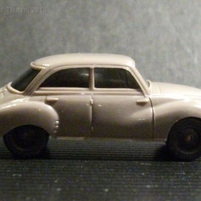 ww2-0120-03-a-dkw-limousine-graubeige-oz-4w-080110-dscf6792