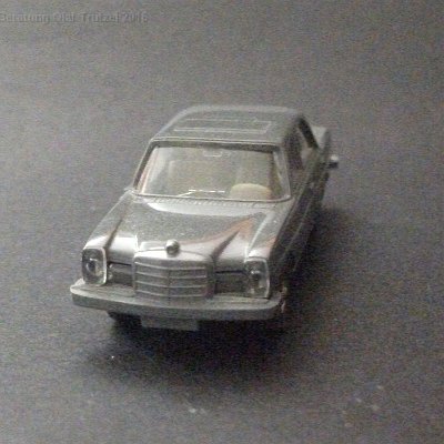 ww2-0141-03-b-mercedes-200-grau-018-dscf5337