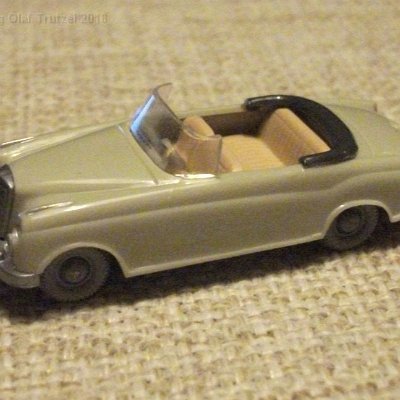ww2-0143-01-e-mb-220-cabrio-55-075110-dscf0334