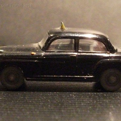 ww2-0149-03-mb-180-taxi-breiter-grill-blinker-bemalt-085120-dscf4748