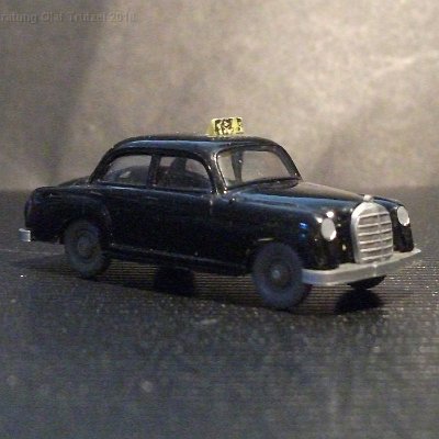 ww2-0149-03-mb-180-taxi-brgrill-2-3w-085120-dscf3694-roe034-xxxiv-1xxh
