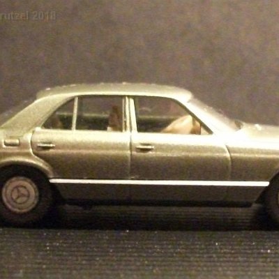 ww2-0157-01-h-mercedes-500-se-lindgruenmetallic-005007-dscf7489