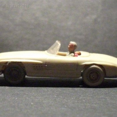 ww2-0233-01-b-bemrl-mb-300-sl-cabrio-beige-2w-achstausch-only-dscf3186