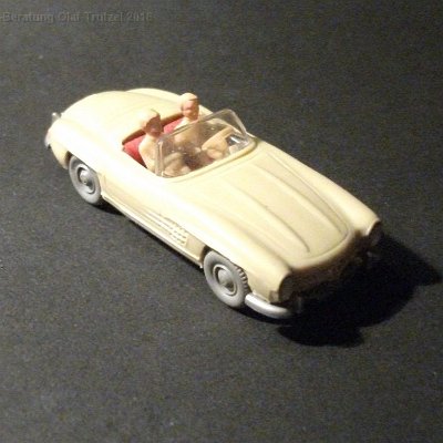 ww2-0233-01-b-mb-300-sl-cabrio-beige-060100-dscf4486-111h