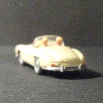 ww2-0233-01-b-mb-300-sl-cabrio-beige-060100-dscf4493-111h