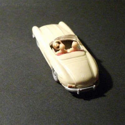 ww2-0233-01-b-mb-300-sl-cabrio-beige-060100-dscf4494-111h