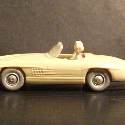 ww2-0233-01-b-mb-300-sl-cabrio-gruenbeige-3w-060100-dscf0091