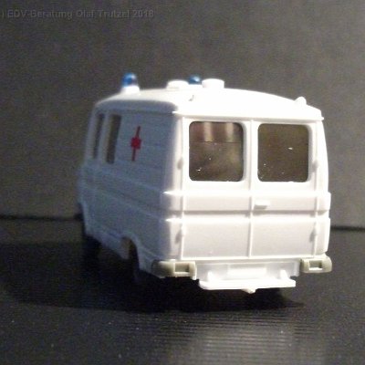 ww2-0278-01-a-mb-l-406-krankenwagen-drk-rotkreuz-chassis-zementgrau-025043-dscf5759