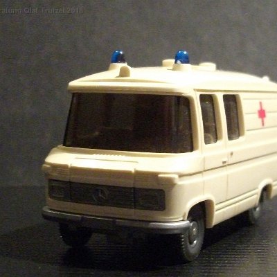 ww2-0278-02-c-mb-l-406-krankenwagen-drk-rotkreuz-chassis-silber-lr-006010-dscf8507