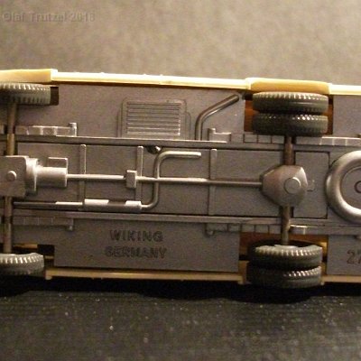 ww2-0278-02-c-mb-l-406-krankenwagen-drk-rotkreuz-chassis-silber-lr-006010-dscf8509