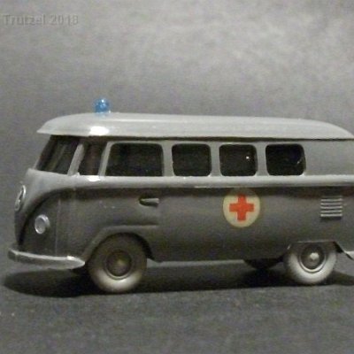 ww2-0320-10-a-vw-t1-grau-drk-krankenwagen-060090-dscf8704