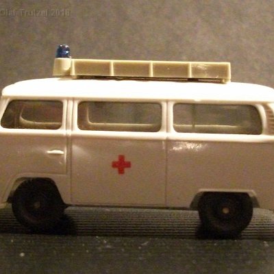 ww2-0320-15-ge-vw-t2-drk-dagelbgrau-erhaben-altweiss-altweiss-druck-top-020035dscf8318