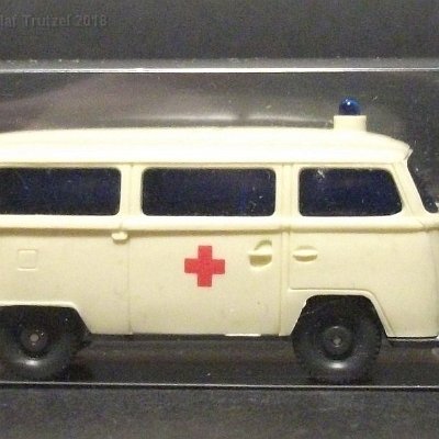 ww2-0320-17-xx-vw-t2-drk-krankenwagen-dscf1983