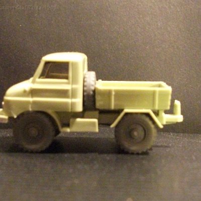 ww2-0371-04-b-mb-unimog-411-lindgruen-oluefter-030050-dscf3943