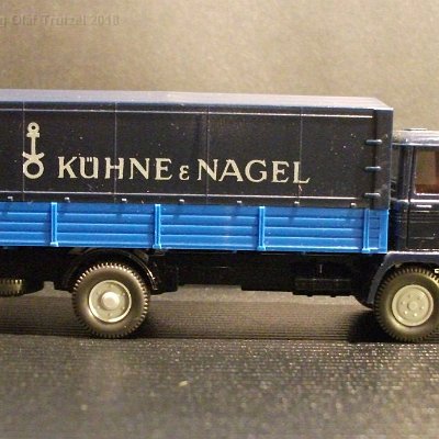 ww2-0437-02-x-mb-1317-pritschen-lkw-kuehne-und-nagel-010016-dscf3802