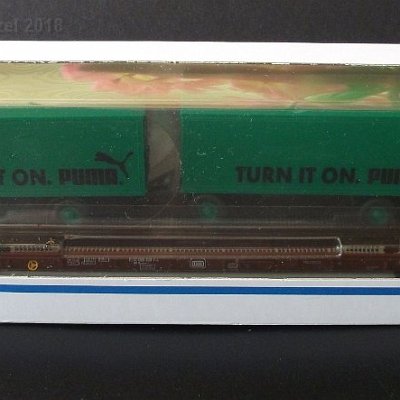 ww2-0475a-01-puma-iveco-maerklin-4843-koffer-lastzug-turn-it-on-rollende-landstrasse-060-dscf2583