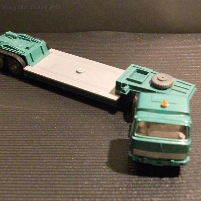 ww2-0503-06-d-magirus-tieflader-beladen-gruen-008012-dscf3838