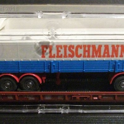ww2-0535a-01-man-fleischmann-5272-ohne-zub-rollende-landstrasse-rola-ladegut-niederflurwaggon-032-dscf6194