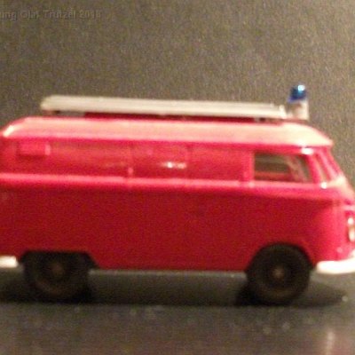 ww2-0603-06-xx-vw-t1-kasten-grf-rotton-ch-altweiss-085120-dscf5101