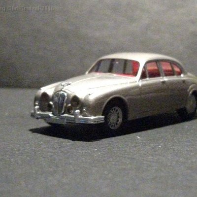 ww2-0813-02-jaguar-mk-ii-hellgoldmetallic-dscf3207