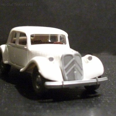 ww2-0822-01-c 12-citroen-sixt-hellgrauweiss-005-dscf5931