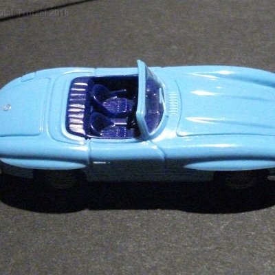 ww2-0834-02-a-mb-300-sl-cabrio-hellblau-dscf4251