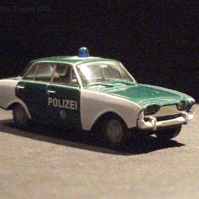 ww2-0864-02-ford-taunus-17-m-badewanne-polizei-012-dscf7266