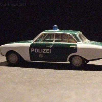 ww2-0864-02-ford-taunus-17-m-badewanne-polizei-012-dscf7273