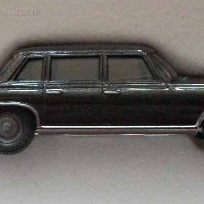 ww2-0990-38-50-mercedes-benz-mb-jubilaeumsklassiker-dscf0040