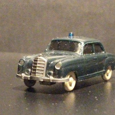 ww2-1040-06-mb-220-polizei-gerillteoelwanne-045080-dscf3323