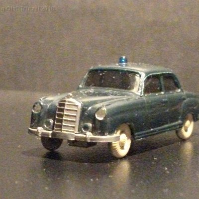 ww2-1040-06-mb-220-polizei-gerillteoelwanne-045080-dscf3323