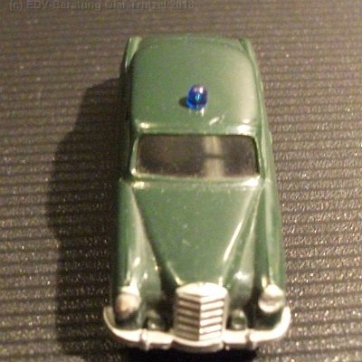 ww2-1040-07-b-mb-220-polizei-tannengruen-ohne-stern-3w-050080-dscf6720