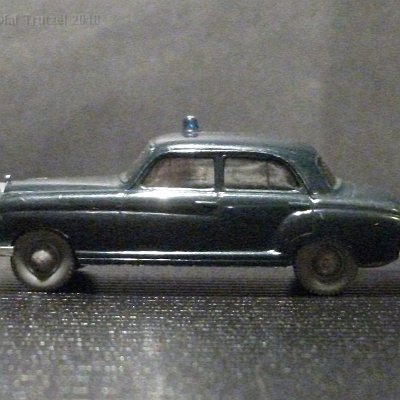 ww2-1040-07-bb-mb-220-polizei-80proz-045060-dscf4210