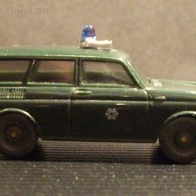 ww2-1040-13-a-vw-1500-polizei-waagerecht-tannengruen-035050-2w-dscf8307
