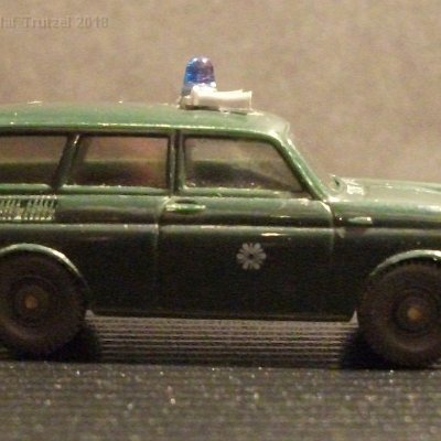 ww2-1040-13-a-vw-1500-polizei-waagerecht-tannengruen-035050-2w-dscf8307