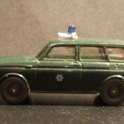 ww2-1040-13-a-vw-1500-polizei-waagerecht-tannengruen-035050-2w-dscf8309