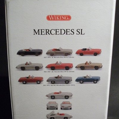 ww3-mb058-mb-cabrios-rot-in-videohuelle40-jahre-mercedes-sl-060-dscf6206