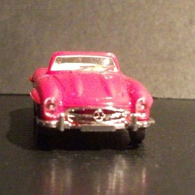 ww3-mb058-mb-cabrios-rot-in-videohuelle40-jahre-mercedes-sl-060-dscf6214