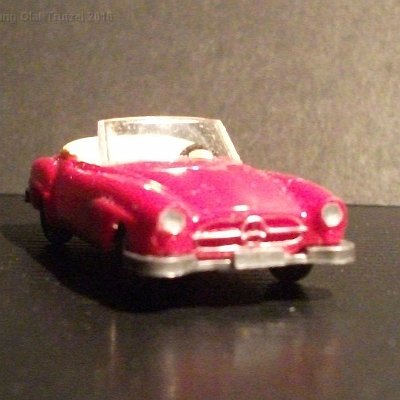 ww3-mb058-mb-cabrios-rot-in-videohuelle40-jahre-mercedes-sl-060-dscf6215