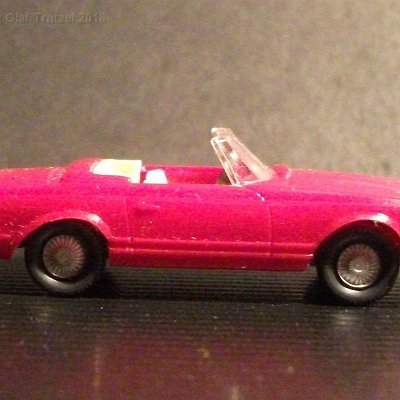 ww3-mb058-mb-cabrios-rot-in-videohuelle40-jahre-mercedes-sl-060-dscf6229