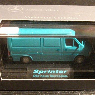 ww3-mb071 -mb-sprinter-blautürkis-pc-box-der-neue-mercedes- s-010015-dscf7912