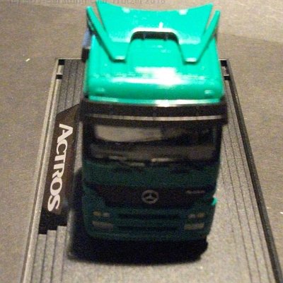 ww3-mb080a-mercedes-actros-1843-gruen-pc-box-025-dscf4815