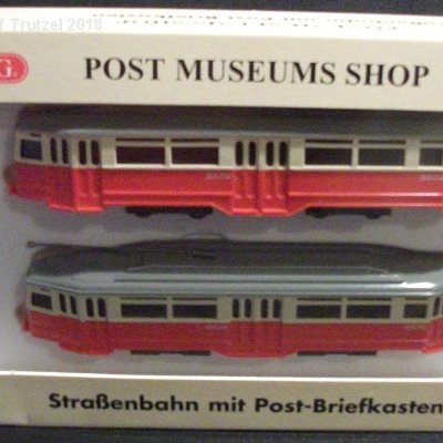 ww3-post039-strassenbahn-beige-rot-wie-hh-hochahn-040-dscf4354